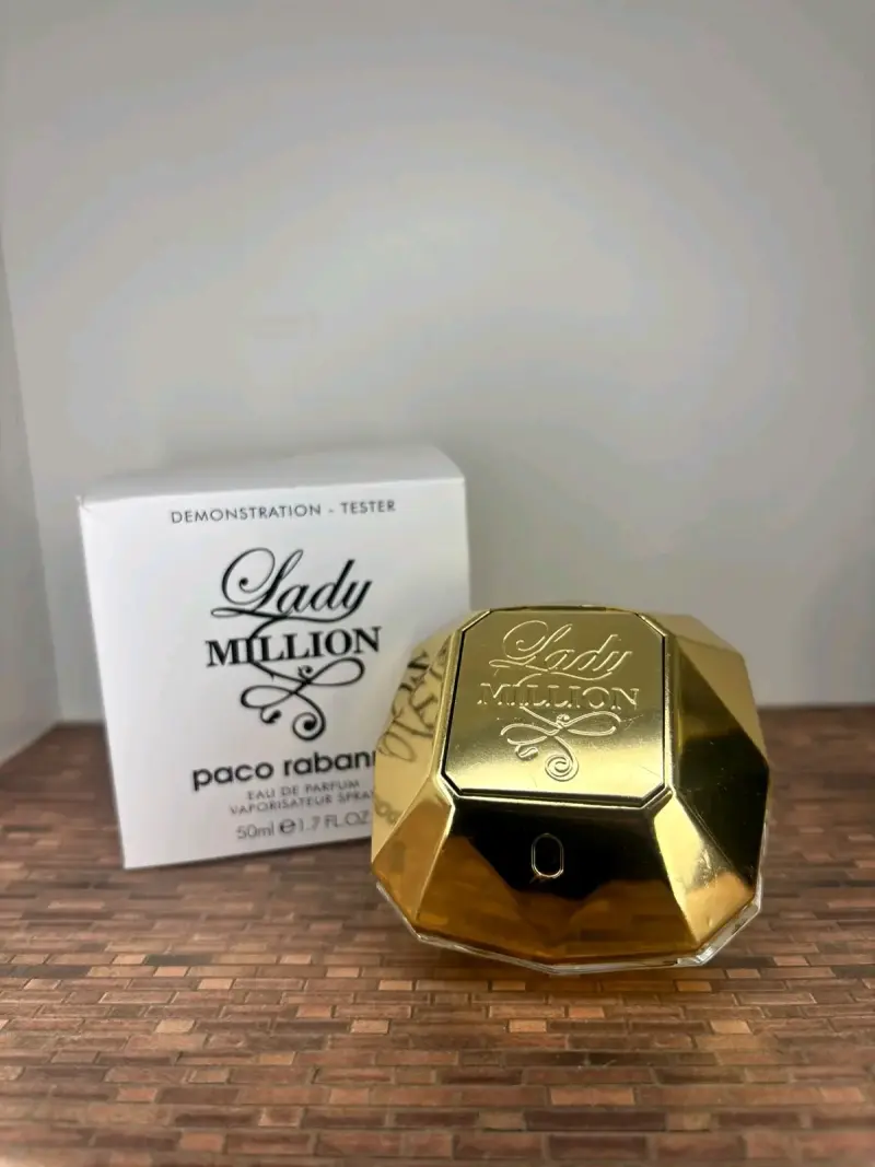 Perfume Carolina Herrera 212 VIP Rosé 50ml - 4