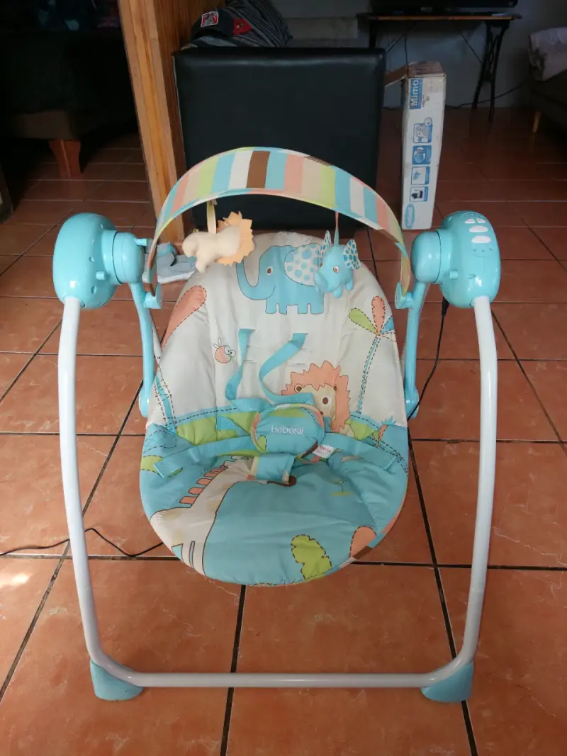 Columpio para bebé con juguetes colgantes - 2