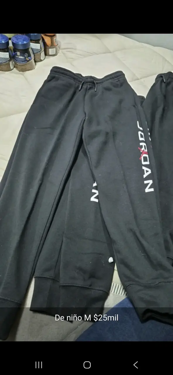 Pantalones deportivos Jordan para niño talla M
