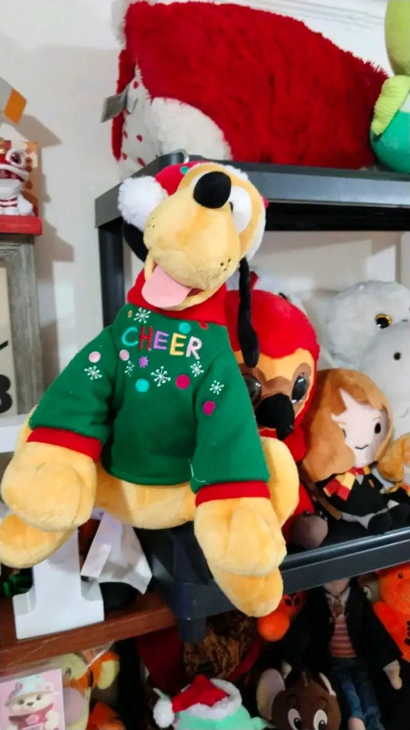 Peluche de perro amarillo con suéter navideño - 2