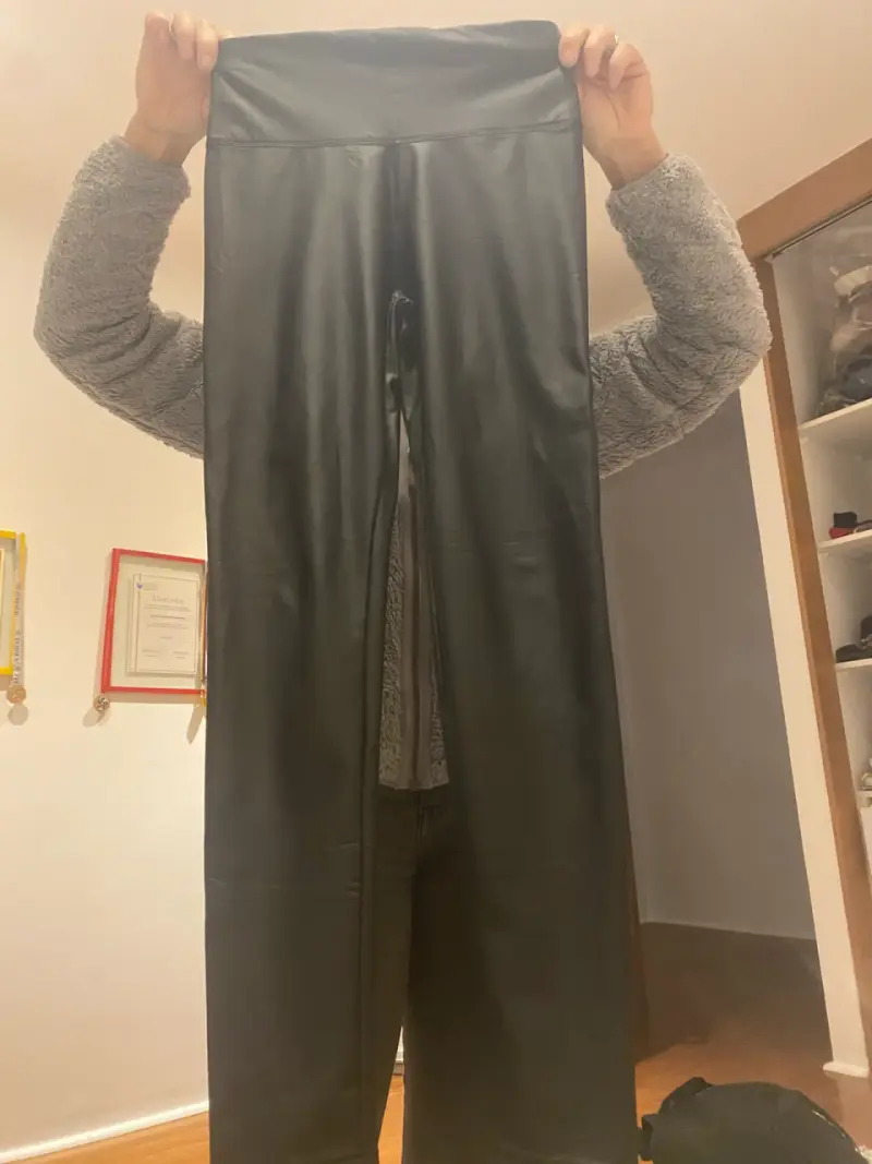 Pantalones de cuero sintético negro para mujer - 2