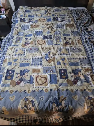 Cobertor de cama infantil Mickey y Minnie - miniatura 1