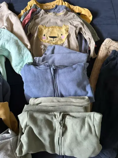 Lote de ropa infantil para niños talla 24 meses - miniatura 3