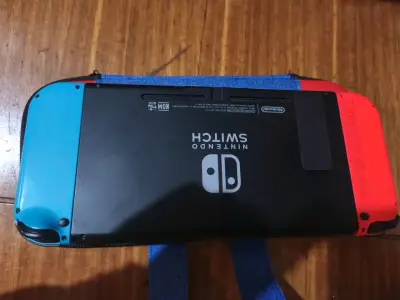 Consola portátil Nintendo Switch con Joy-Con - miniatura 2