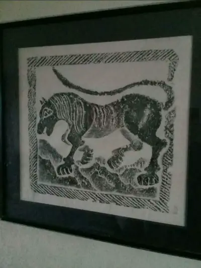 Cuadro decorativo con marco de tigre en blanco y negro - miniatura 2