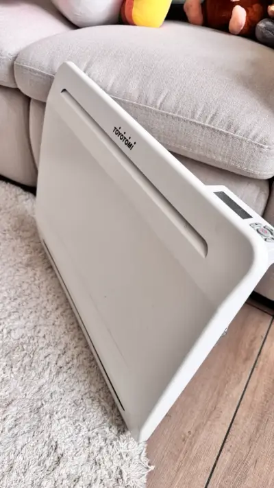 Calefactor eléctrico Toyotomi blanco compacto - miniatura 1