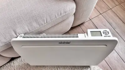 Calefactor eléctrico Toyotomi blanco compacto - miniatura 3
