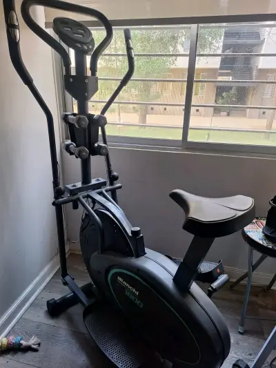 Bicicleta elíptica Bianchi 1800 en buen estado - miniatura 1