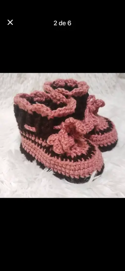 Cardigan tejido a crochet con diseño floral - miniatura 5