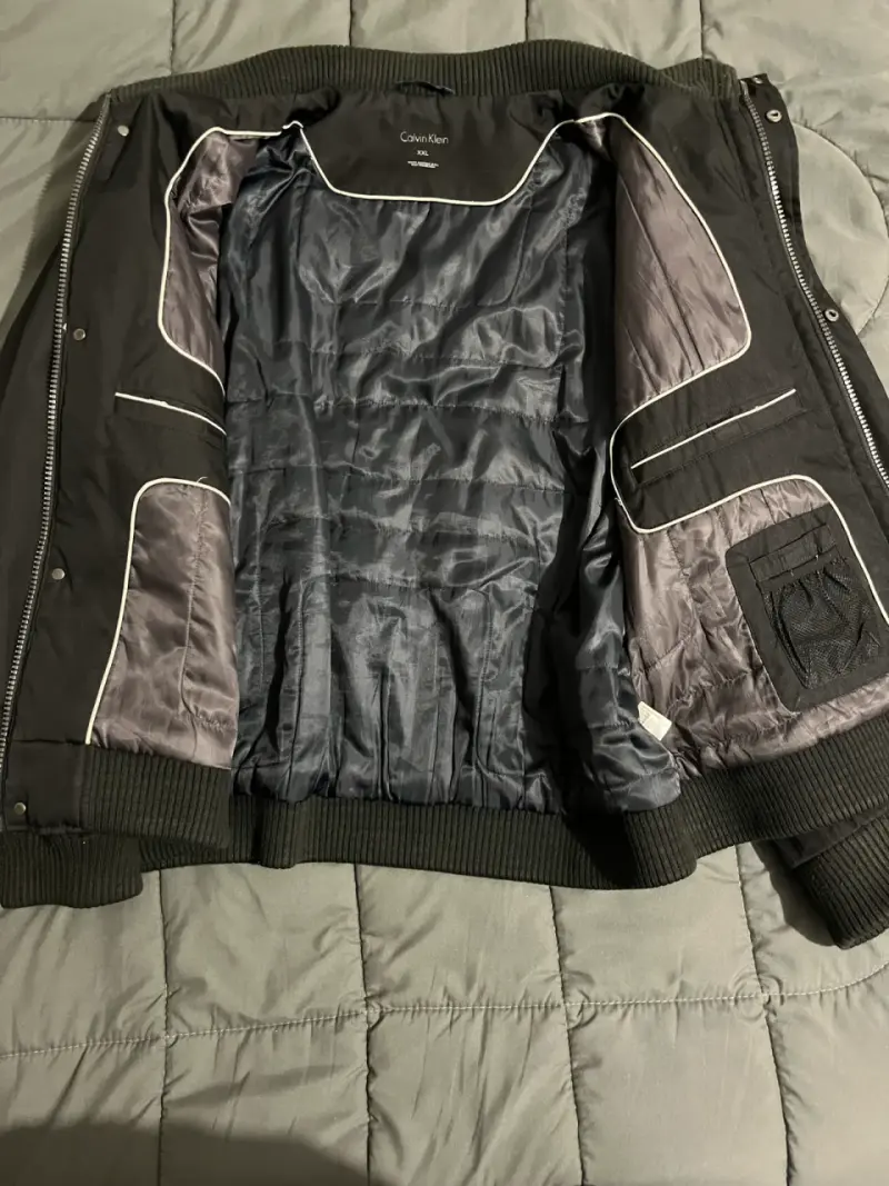 Chaqueta negra Calvin Klein - 2