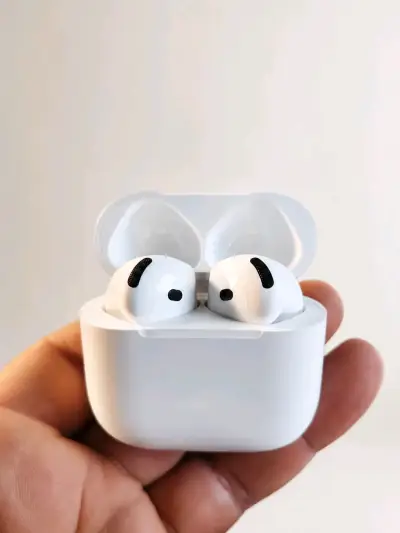 Audifonos inalambricos tipo airpods 4ta generación - miniatura 3