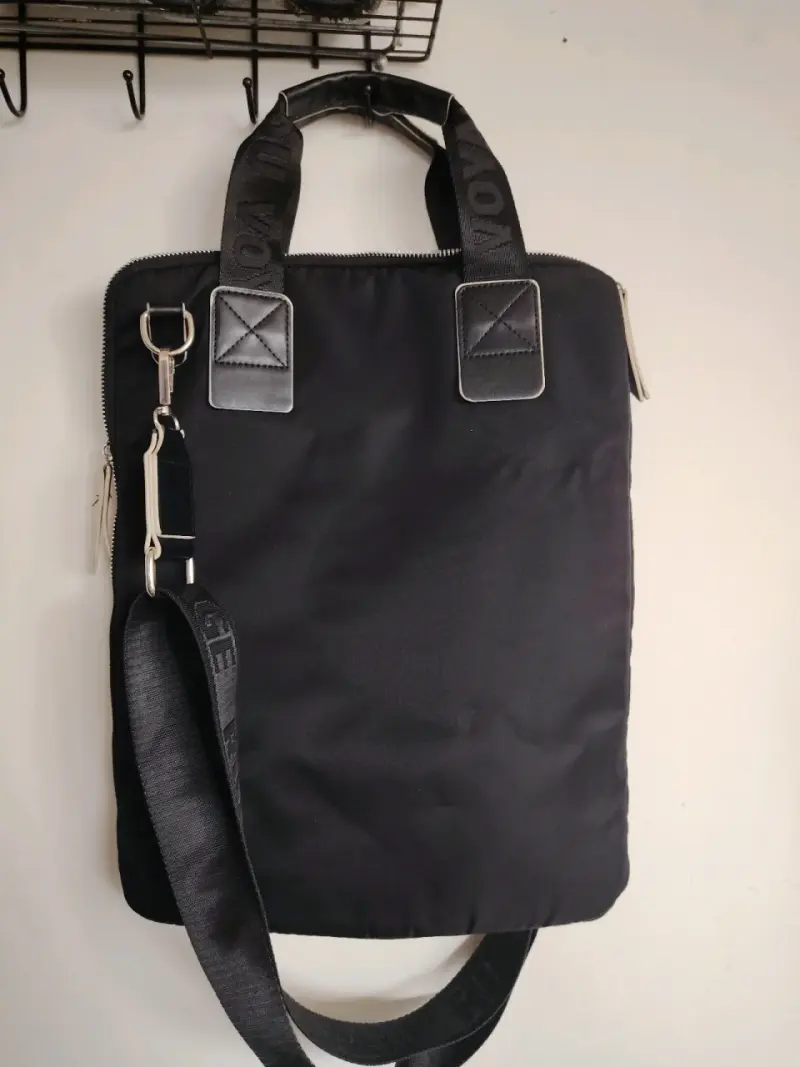 Bolso de cuero negro Basement elegante - 4