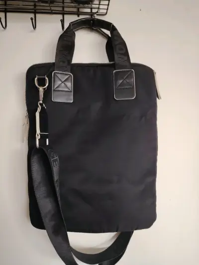 Bolso de cuero negro Basement elegante - miniatura 4