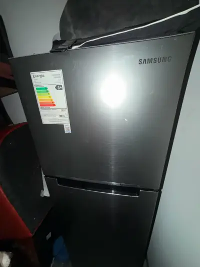 Refrigerador Samsung Inverter de Dos Puertas - miniatura 2