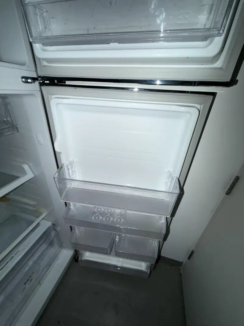 Refrigerador Samsung Inverter de Dos Puertas - 6