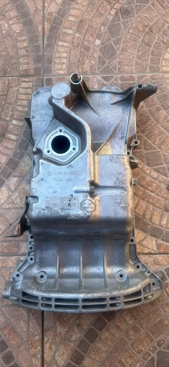 Cárter de aceite para motor de auto - 2