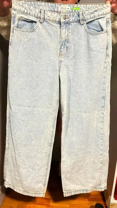 Jeans de mezclilla claros para hombre talla 44 - miniatura 1