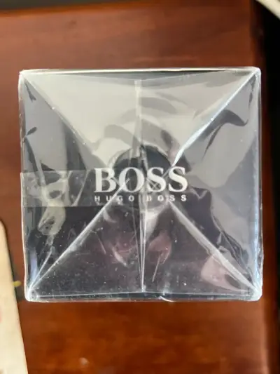 Perfume Hugo Boss Bottled Night 100ml - miniatura 3