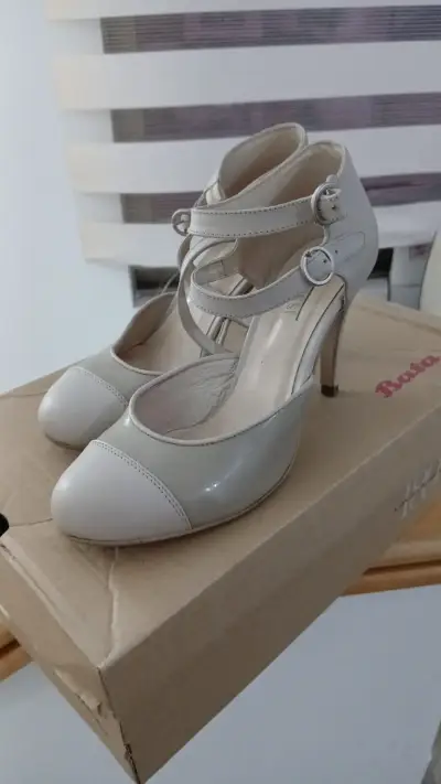 Botas negras de cuero con plataforma - miniatura 3