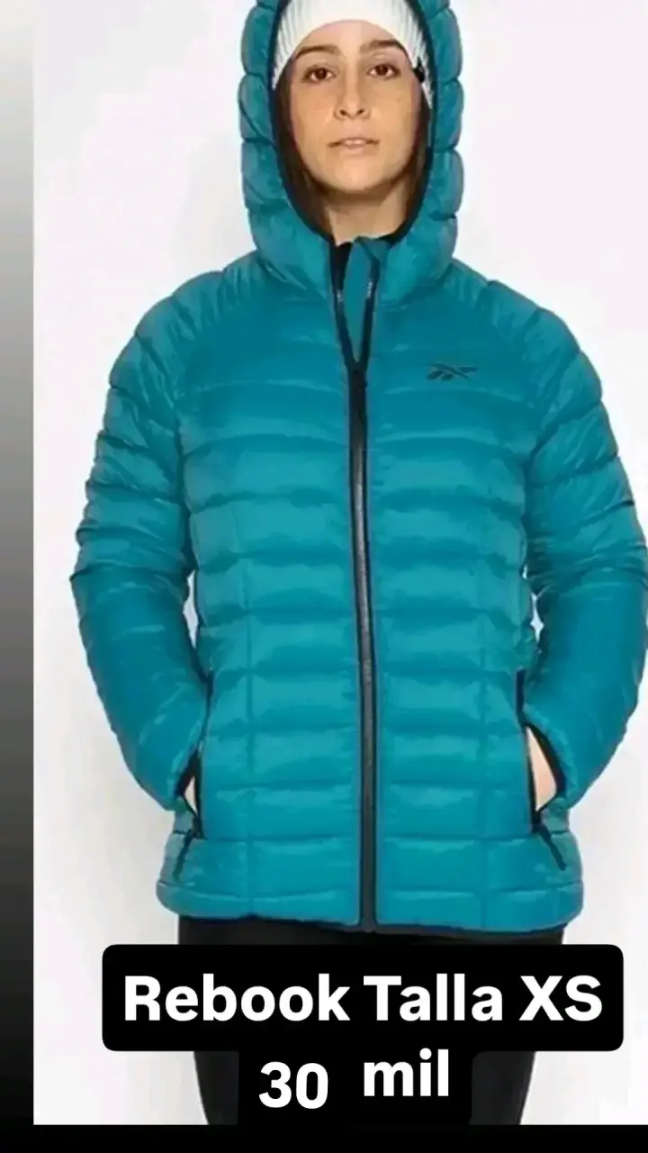 Chaqueta Reebok acolchada azul para mujer
