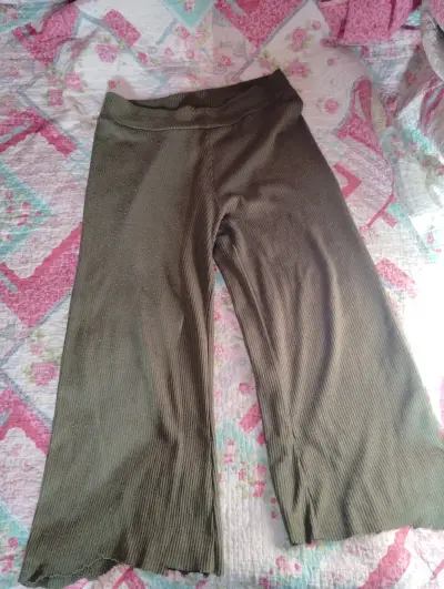 Pantalones acampanados - miniatura 1