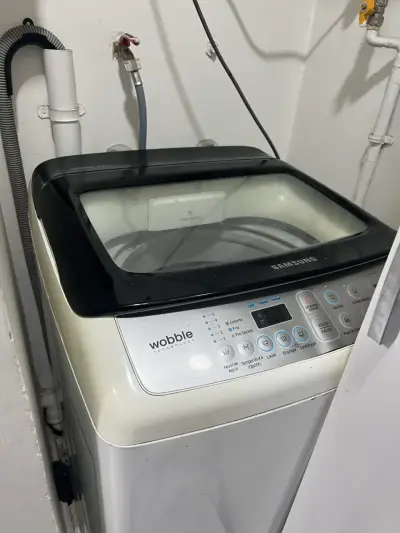 Lavadora Samsung Wobble 9kg - miniatura 1