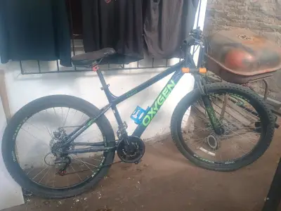 Bicicleta montaña Oxigen Frost en buen estado - miniatura 2