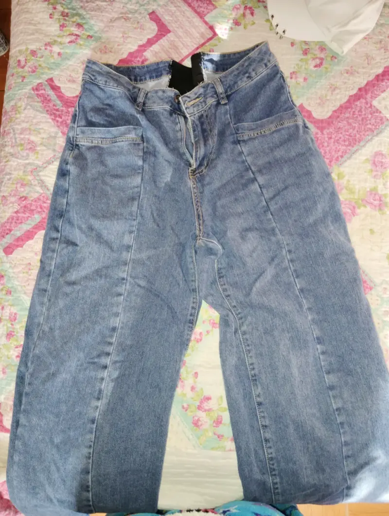 Jeans de mezclilla azul para mujer