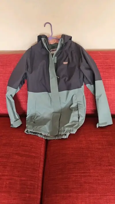 Chaqueta impermeable Uppfi para mujer - miniatura 1