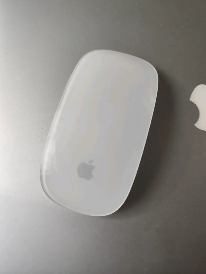Mouse inalámbrico Apple Magic Mouse - 1