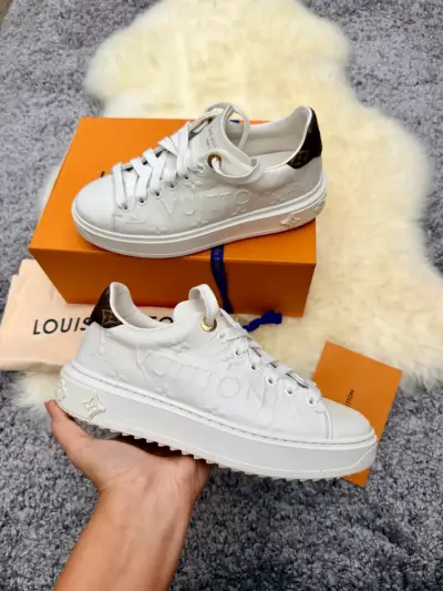 Zapatillas blancas de cuero Louis Vuitton - miniatura 1
