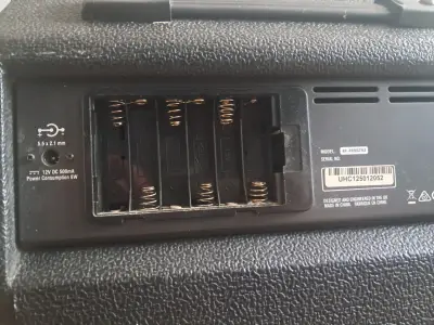 Amplificador Laney Audiohub Freestyle con adaptador - miniatura 3