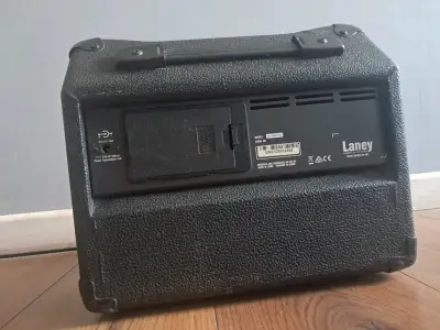 Amplificador Laney Audiohub Freestyle con adaptador - miniatura 5