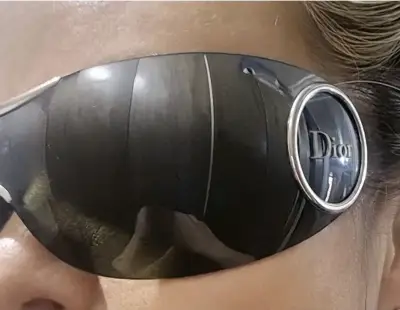 Gafas de sol Dior estilo futurista - miniatura 1