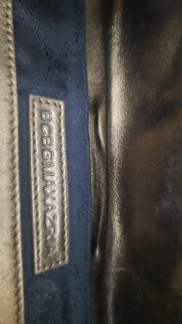 Bolso de cuero dorado BCBG Max Azria - 2