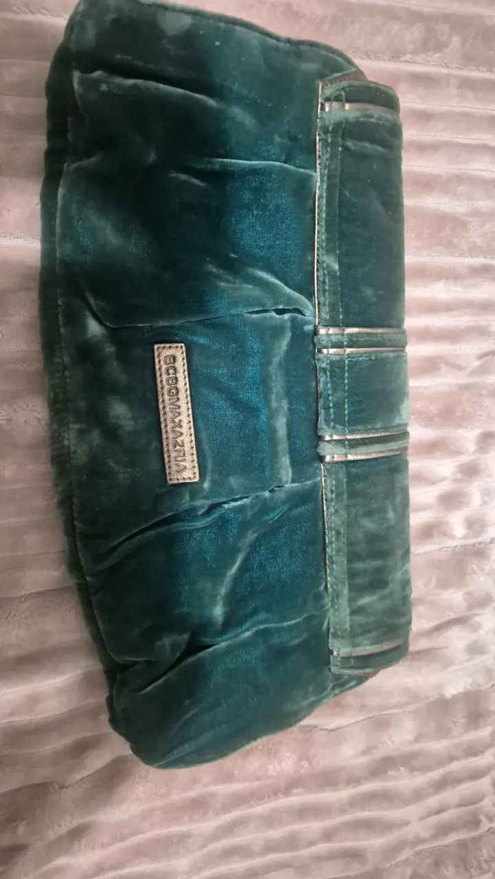 Bolso de cuero dorado BCBG Max Azria - 3