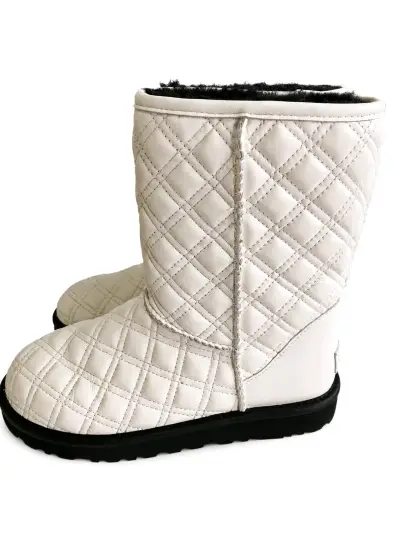 BOTAS UGG RARE ‼️ ORIGINALES NUEVAS - miniatura 3