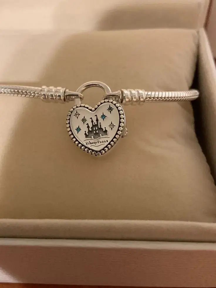 Pulsera Pandora plata 925 con dije corazón Disney - 1