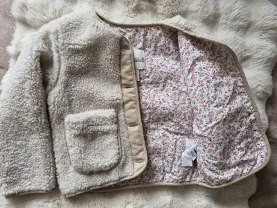Pantalones de pana burdeos con detalles decorativos - miniatura 3