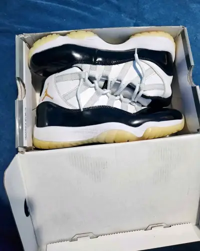 Zapatillas Air Jordan retro 11 - miniatura 1