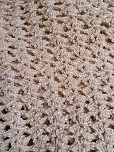 Polera larga tejido a crochet beige para mujer - miniatura 5