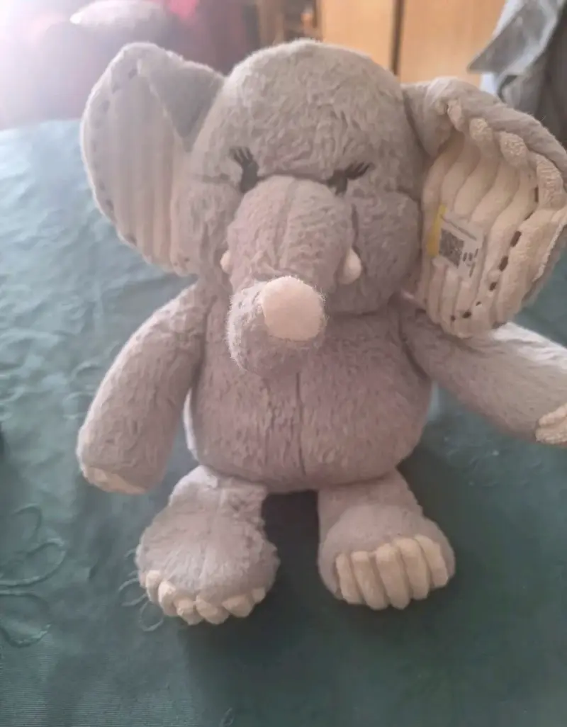 Peluche de elefante gris suave y tierno - 2