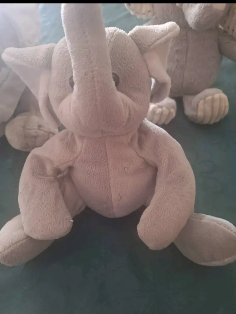 Peluche de elefante gris suave y tierno - 3