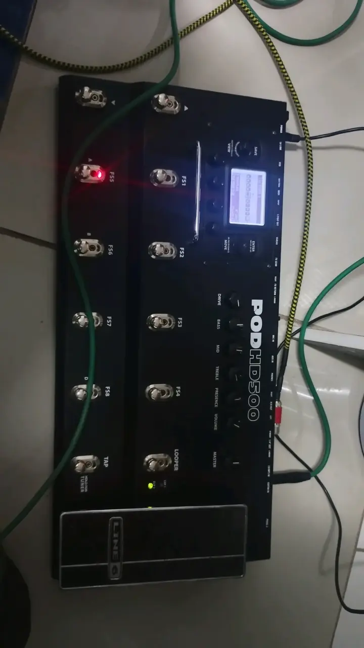 Pedalera multiefectos Line 6 POD HD500 - 3