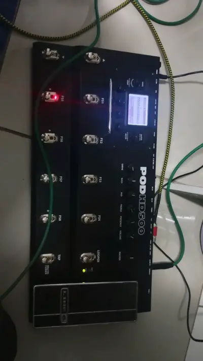 Pedalera multiefectos Line 6 POD HD500 - miniatura 3