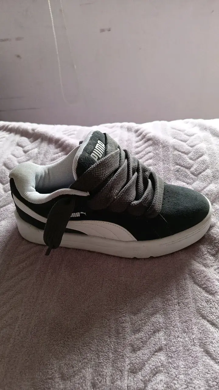 Zapatillas deportivas Puma negras y blancas 37 - 2