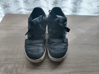 Zapatillas deportivas negras Adidas clásicas - miniatura 2