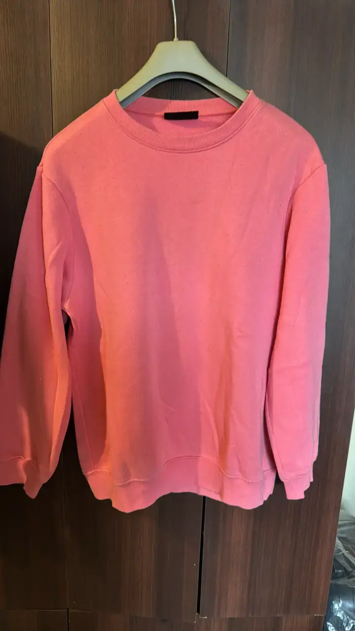 Polerón rosado unisex en buen estado - 1