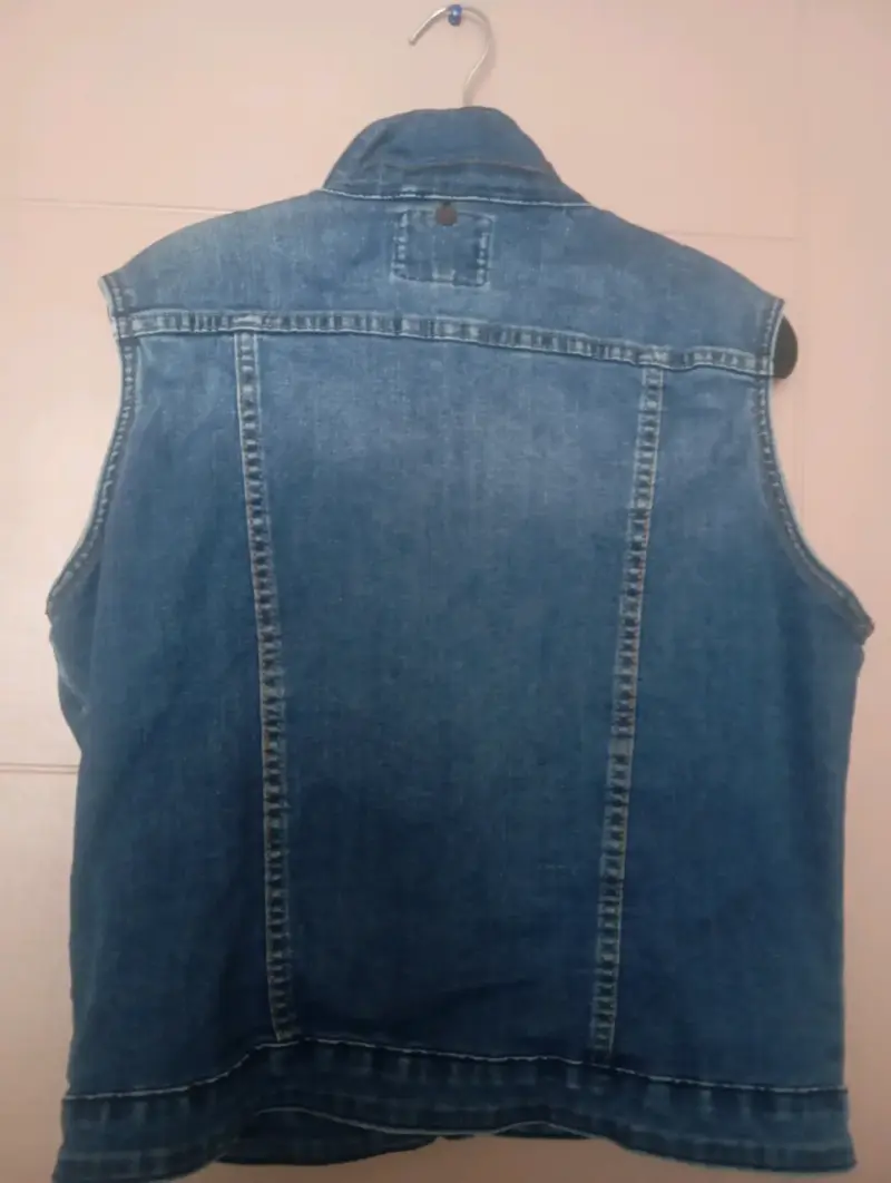 Chaqueta de mezclilla sin mangas