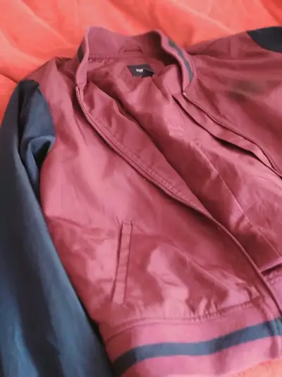 Chaqueta bomber bicolor burdeos y azul - miniatura 3